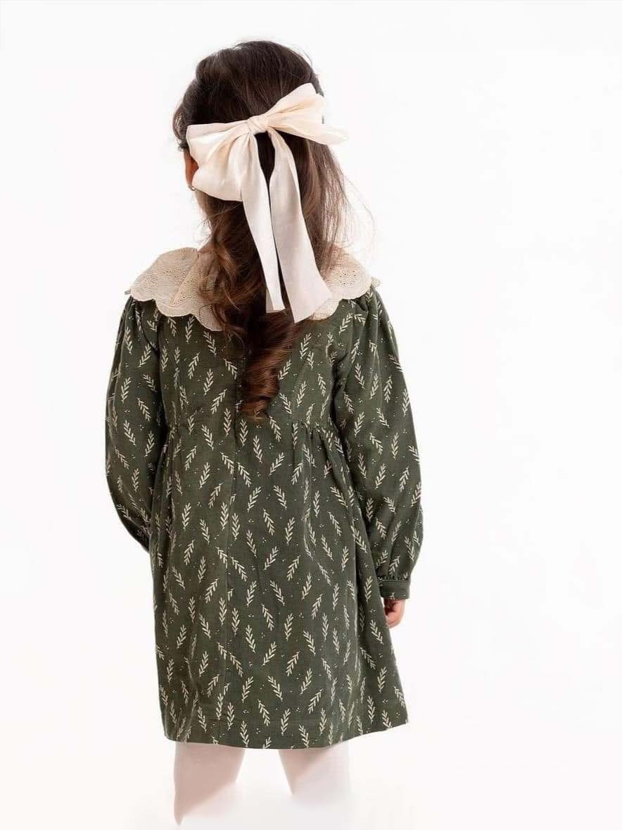 Yeşil Fitilli Kadife Elbise | Image Not Found