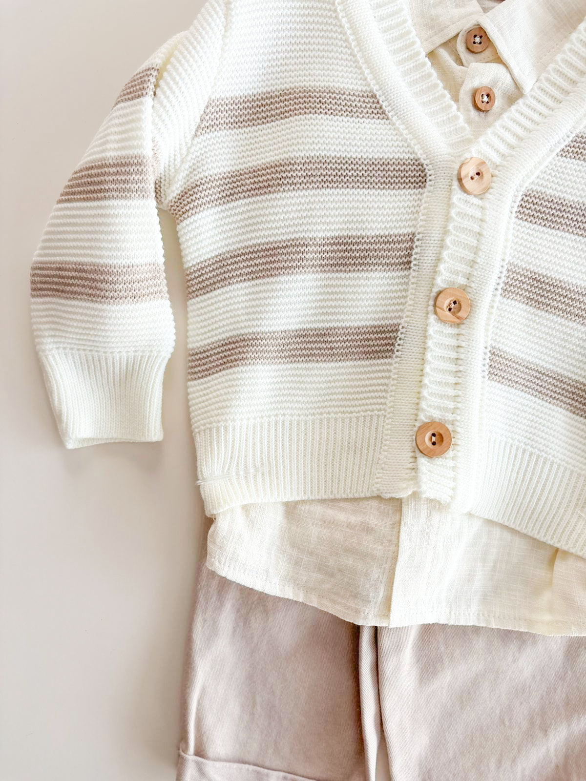 Soft Bej Çizgili Takım